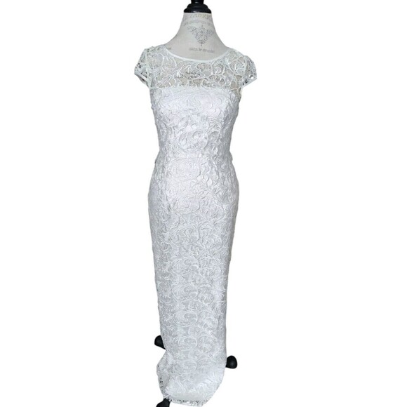 Adrianna Papell Dresses & Skirts - Adrianna Pappell White Sheath Wedding Dress Lace Overlay 6 33-28-34 Small